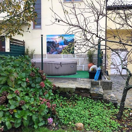 A Casa Amarela Lägenhet Pinheiro de Coja Exteriör bild