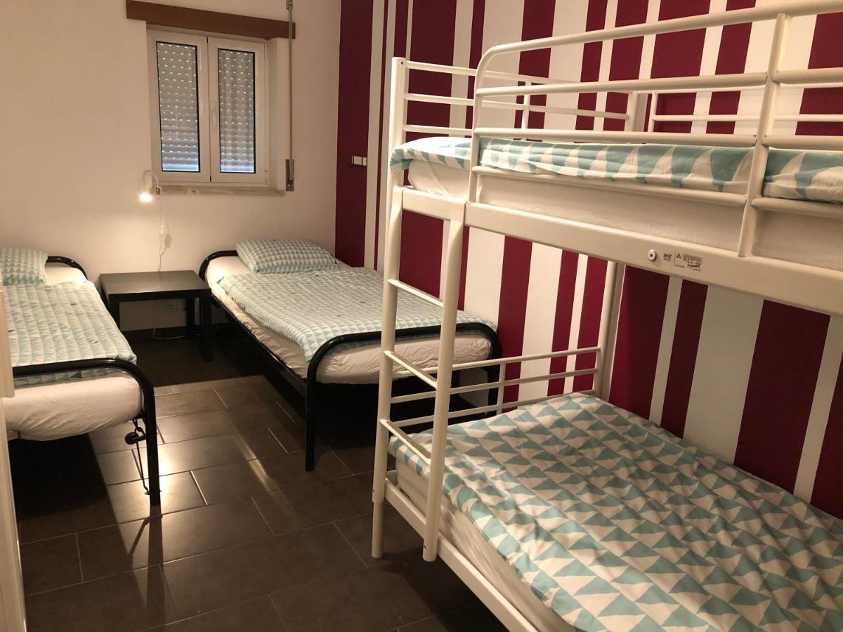A Casa Amarela Lägenhet Pinheiro de Coja Exteriör bild