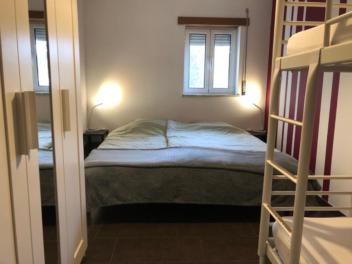 A Casa Amarela Lägenhet Pinheiro de Coja Exteriör bild