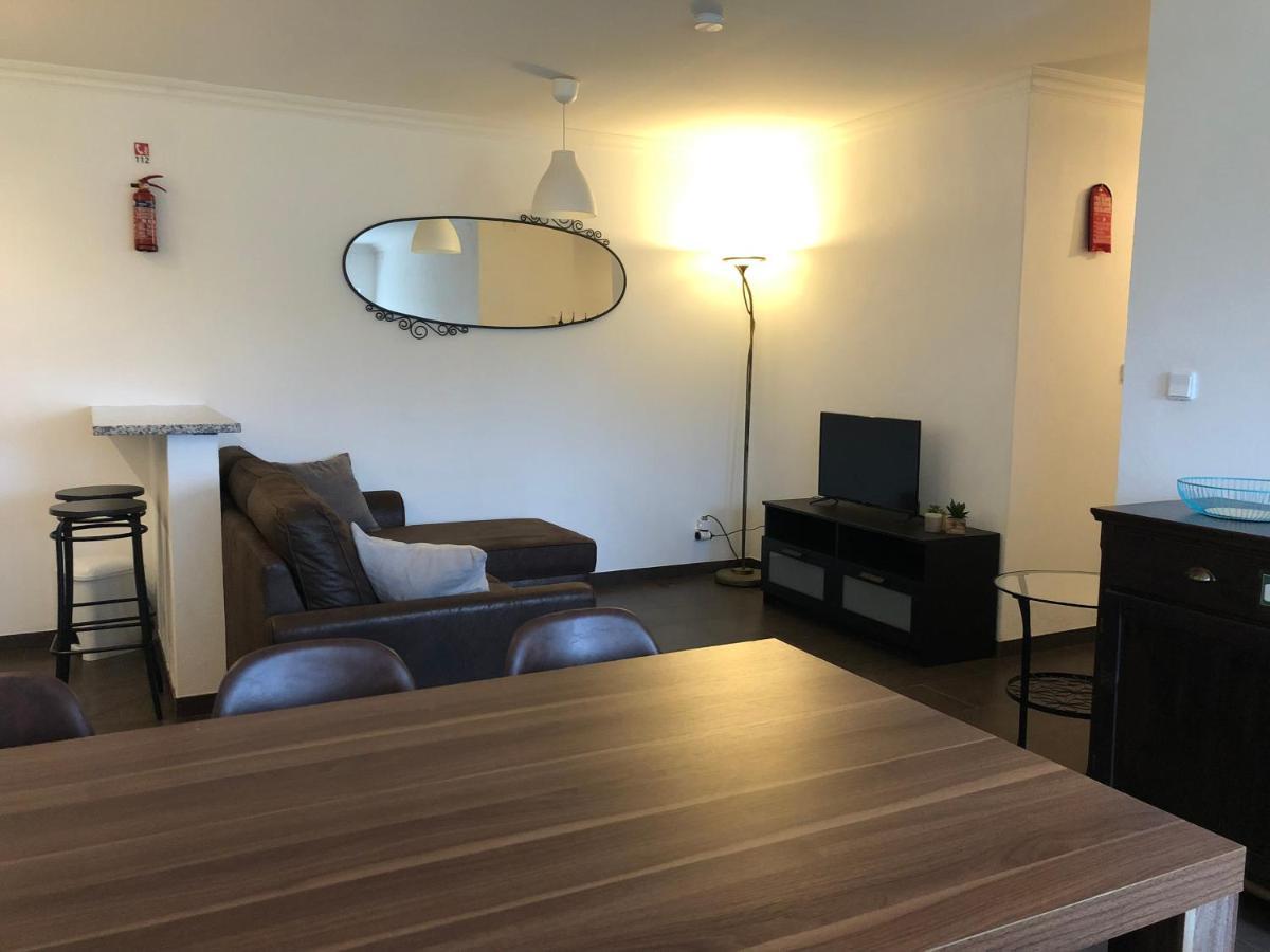 A Casa Amarela Lägenhet Pinheiro de Coja Exteriör bild